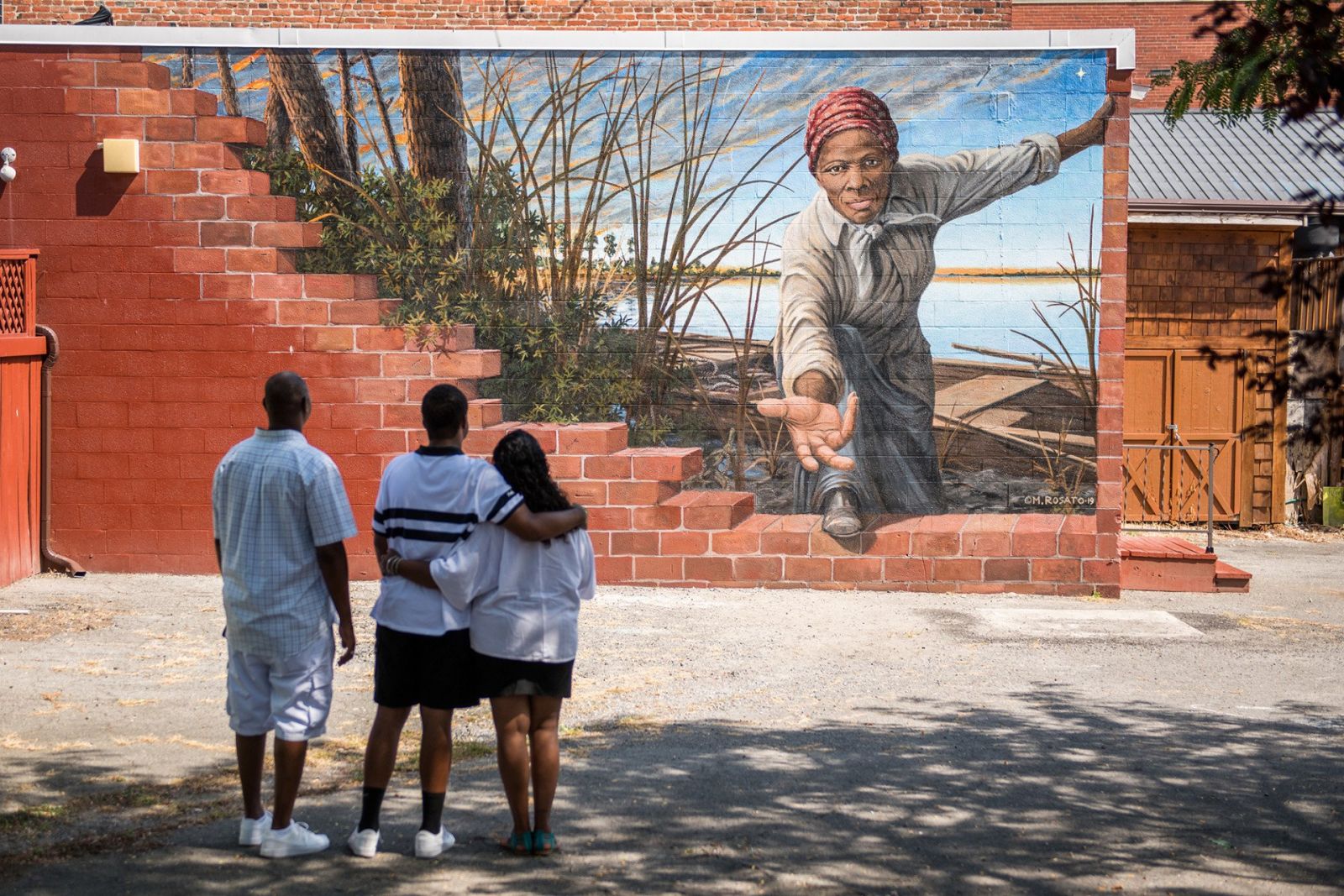 'Take My Hand' Mural of Harriet Tubman by Michael Rosato - Photo courtesy Maryland Tourism