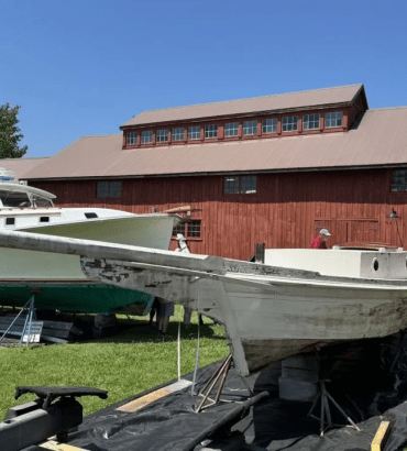 Class: Vessel Documentation: Recording the Lines