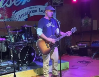 Music: Pete Baker Live Music: Pete Baker Live