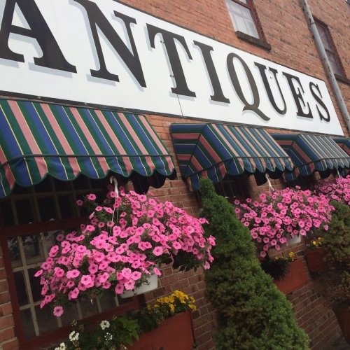 Bay Country Antiques