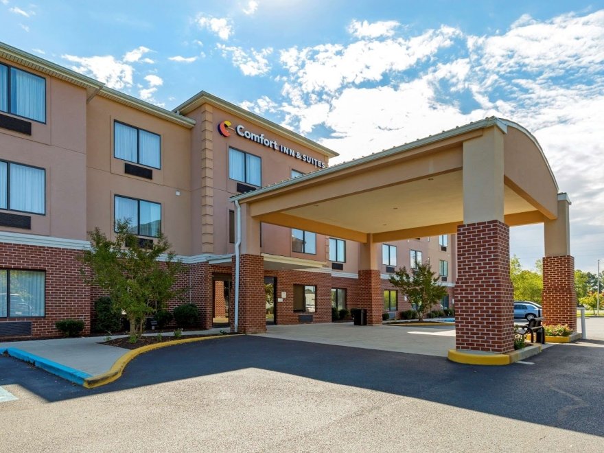 Comfort Inn & Suites Cambridge